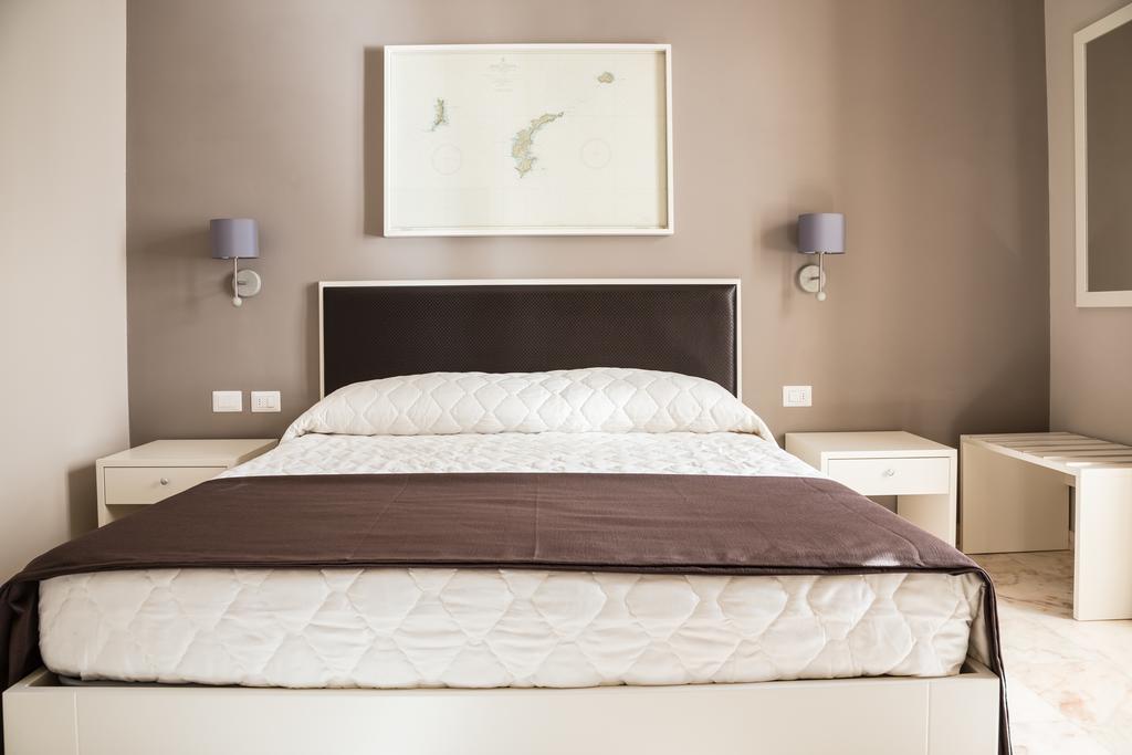 Faro Bianco Gallipoli - Suites & Apartments Exterior photo
